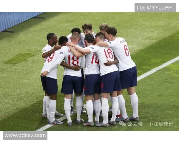 荷兰足球明星的成长之路与辉煌成就探秘 荷兰足球明星的成长之路与辉煌成就探秘