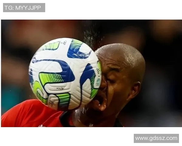 搞笑模仿足球明星奔跑的奇妙瞬间让你捧腹大笑不止 搞笑模仿足球明星奔跑的奇妙瞬间让你捧腹大笑不止